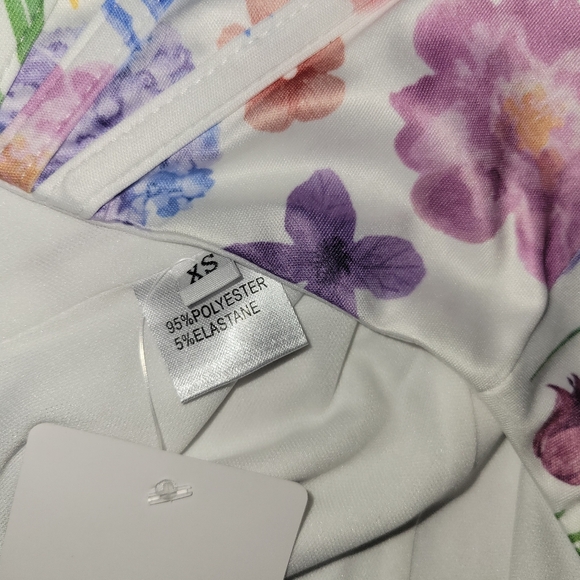 Kutumai Floral Zippered Crop Corset Top in XS - Picture 4 of 6